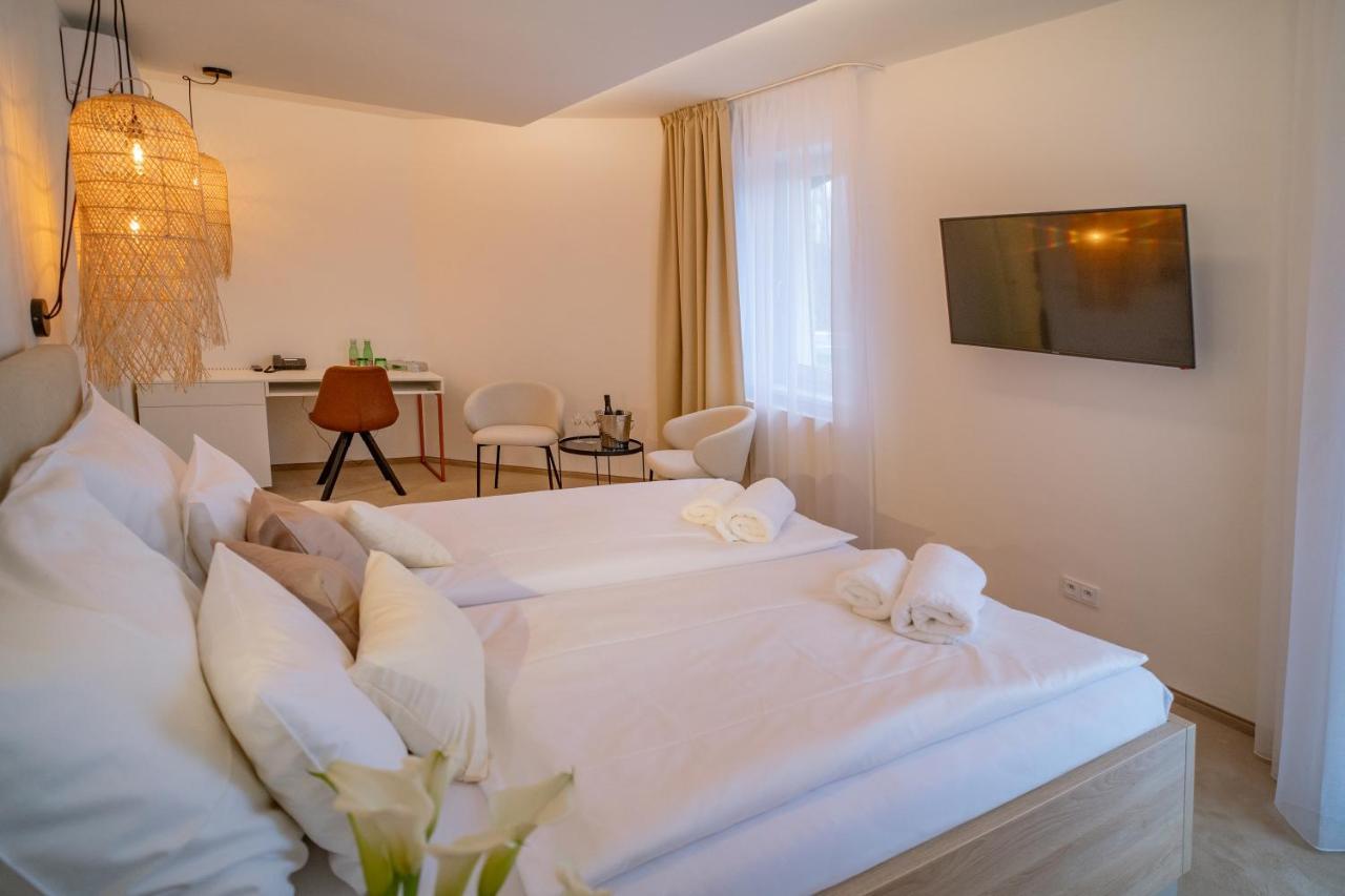 Hotel U Kaplicky Pisek  Luaran gambar